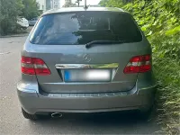 Gebraucht Mercedes B200 140 PS (102 kW) 2011 Grau Kleinwagen