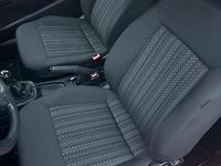 Gebraucht VW Polo 75 PS (55 kW) 2016 Rot Kleinwagen