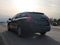 Gebraucht Volvo V60 136 PS (100 kW) 2014 Schwarz Kombi