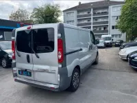 Gebraucht Opel Vivaro 140 PS (102 kW) 2012 Grau Van / Kleinbus