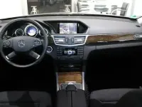 Gebraucht Mercedes E220 170 PS (125 kW) 2011 Perlbeige Limousine