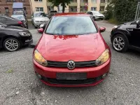Gebraucht VW Golf VI Comfortline 122 PS (89 kW) 2009 Rot Kleinwagen