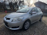 Gebraucht Toyota Auris 124 PS (91 kW) 2009 Silber Kleinwagen