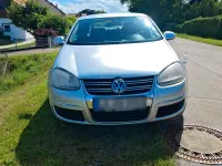 Gebraucht VW Jetta 102 PS (75 kW) 2006 Silber Limousine