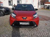 Neu Toyota Aygo X 72 PS (52 kW) 2026 Rot SUV