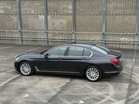 Gebraucht BMW 750 449 PS (330 kW) 2016 Schwarz Limousine