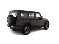 Neu BAW 212 166 PS (122 kW) 2026 Schwarz SUV