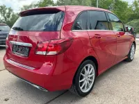 Gebraucht Mercedes B220 177 PS (130 kW) 2015 Rot Van / Kleinbus