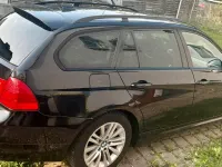 Gebraucht BMW 320 177 PS (130 kW) 2009 Schwarz Kombi