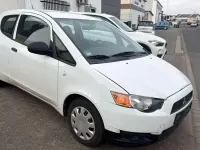 Gebraucht Mitsubishi Colt 75 PS (55 kW) 2012 Weiß Kleinwagen