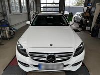 Gebraucht Mercedes C250 204 PS (150 kW) 2014 Weiß Limousine