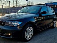 Gebraucht BMW 116 122 PS (89 kW) 2009 Schwarz Kleinwagen