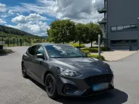 Gebraucht Ford Focus ST-Line 125 PS (91 kW) 2020 Grau Limousine