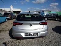 Gebraucht Opel Astra Edition 101 PS (74 kW) 2016 Silber Kleinwagen