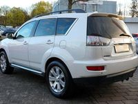 Gebraucht Mitsubishi Outlander Edition 147 PS (108 kW) 2011 Weiß SUV