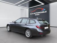 Gebraucht BMW 330e Advantage 184 PS (135 kW) 2021 Grau Kombi