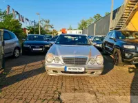 Gebraucht Mercedes E240 Elegance 170 PS (125 kW) 2001 Silber Limousine
