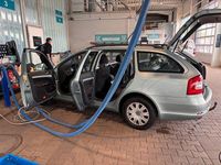 Second-hand Skoda Octavia 105 CP (77 kW) 2010 Gri Berlinǎ