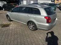 Gebraucht Toyota Avensis Sol 147 PS (108 kW) 2004 Silber Kombi