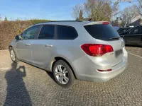 Second-hand Opel Astra 110 CP (80 kW) 2011 Gri Break