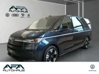 Neu VW Multivan 150 PS (110 kW) 2026 Starlight blue metallic Van / Kleinbus