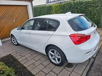Gebraucht BMW 118 Advantage 136 PS (100 kW) 2016 Weiß Kleinwagen