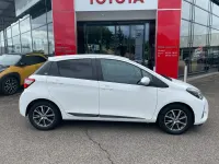 Gebraucht Toyota Yaris Club 72 PS (52 kW) 2019 Schneeweiß Limousine