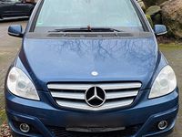 Gebraucht Mercedes B180 85 PS (62 kW) 2009 Blau Van / Kleinbus