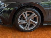 Gebraucht VW Golf VIII R-line 150 PS (110 kW) 2022 Deep black Limousine