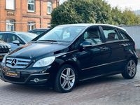 Gebraucht Mercedes B180 109 PS (80 kW) 2011 Schwarz Van / Kleinbus