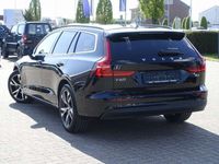 gebraucht Volvo V60 B4 Diesel Core LEDER/R-KAMERA/PILOT/WINTER-P