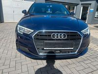 Gebraucht Audi A3 Sport 116 PS (85 kW) 2018 Blau Limousine