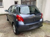 gebraucht Toyota Yaris 1.3 VVT-i Sol Automatik,Klima,PDC,AHK