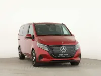 Gebraucht Mercedes EQV300 150 kW (204 PS) 2025 Rot Van / Kleinbus