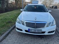 Gebraucht Mercedes E220 170 PS (125 kW) 2011 Weiß Kombi