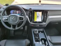 Gebraucht Volvo V60 Plus 197 PS (144 kW) 2024 Schwarz Kombi