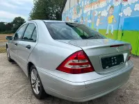 Gebraucht Mercedes C180 143 PS (105 kW) 2005 Iridiumsilber  metalliclack Limousine