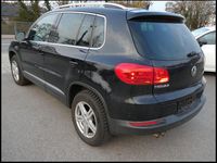 Gebraucht VW Tiguan LOUNGE 140 PS (102 kW) 2015 Schwarz SUV