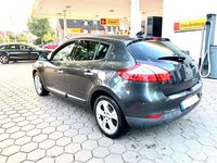 Gebraucht Renault Mégane 110 PS (80 kW) 2010 Grau Limousine