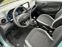 Gebraucht Hyundai i10 Select 63 PS (46 kW) 2022 Andere farbe Kleinwagen
