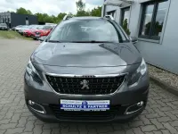 Gebraucht Peugeot 2008 Active 82 PS (60 kW) 2019 Gris platinium SUV