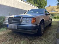 Gebraucht Mercedes 230 132 PS (97 kW) 1992 Silber Coupé