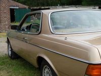 Gebraucht Mercedes 230 136 PS (100 kW) 1981 Gold Coupé