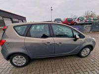 Gebraucht Opel Meriva Edition 101 PS (74 kW) 2011 Braun Van / Kleinbus