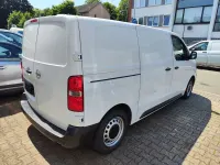 Gebraucht Opel Vivaro-e Combi Edition 120 PS (88 kW) 2023 Weiß Van / Kleinbus