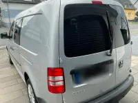 Gebraucht VW Caddy Maxi 102 PS (75 kW) 2011 Silber Van / Kleinbus