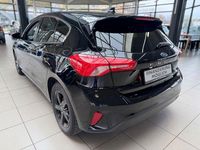 Gebraucht Ford Focus Cool & Connect 101 PS (74 kW) 2018 Schwarz Limousine