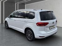 Gebraucht VW Touran Highline 150 PS (110 kW) 2016 Pure white Van / Kleinbus