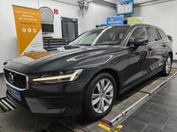Gebraucht Volvo V60 Momentum 150 PS (110 kW) 2020 Grau Kombi