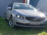 Gebraucht Volvo V60 Business Edition 190 PS (139 kW) 2015 Silber Kombi